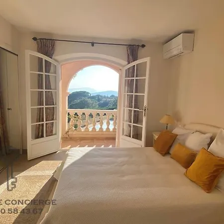 Isma: Vue Mer St Tropez Vila *