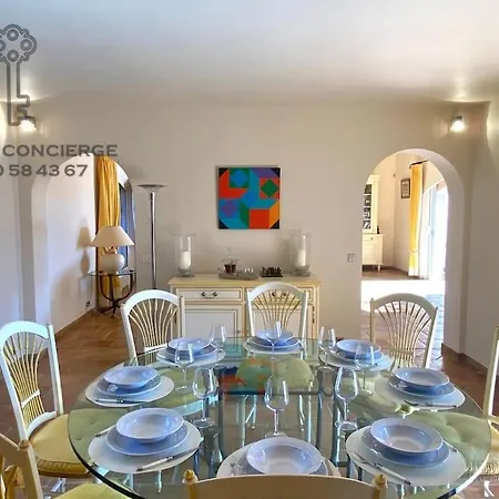 Isma: Vue Mer St Tropez *